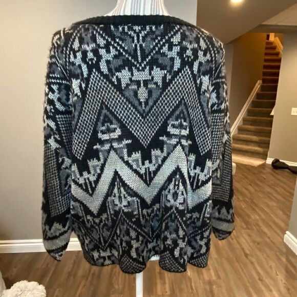 Free People Sweater Medium Bell Sleeve zigzag - Picture 5 of 9
